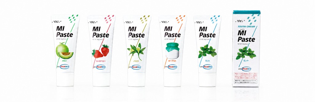 MIペーストのフレーバー商品。メロン、ストロベリー、バニラ、ヨーグルト、ミントなどのチューブとパッケージ。